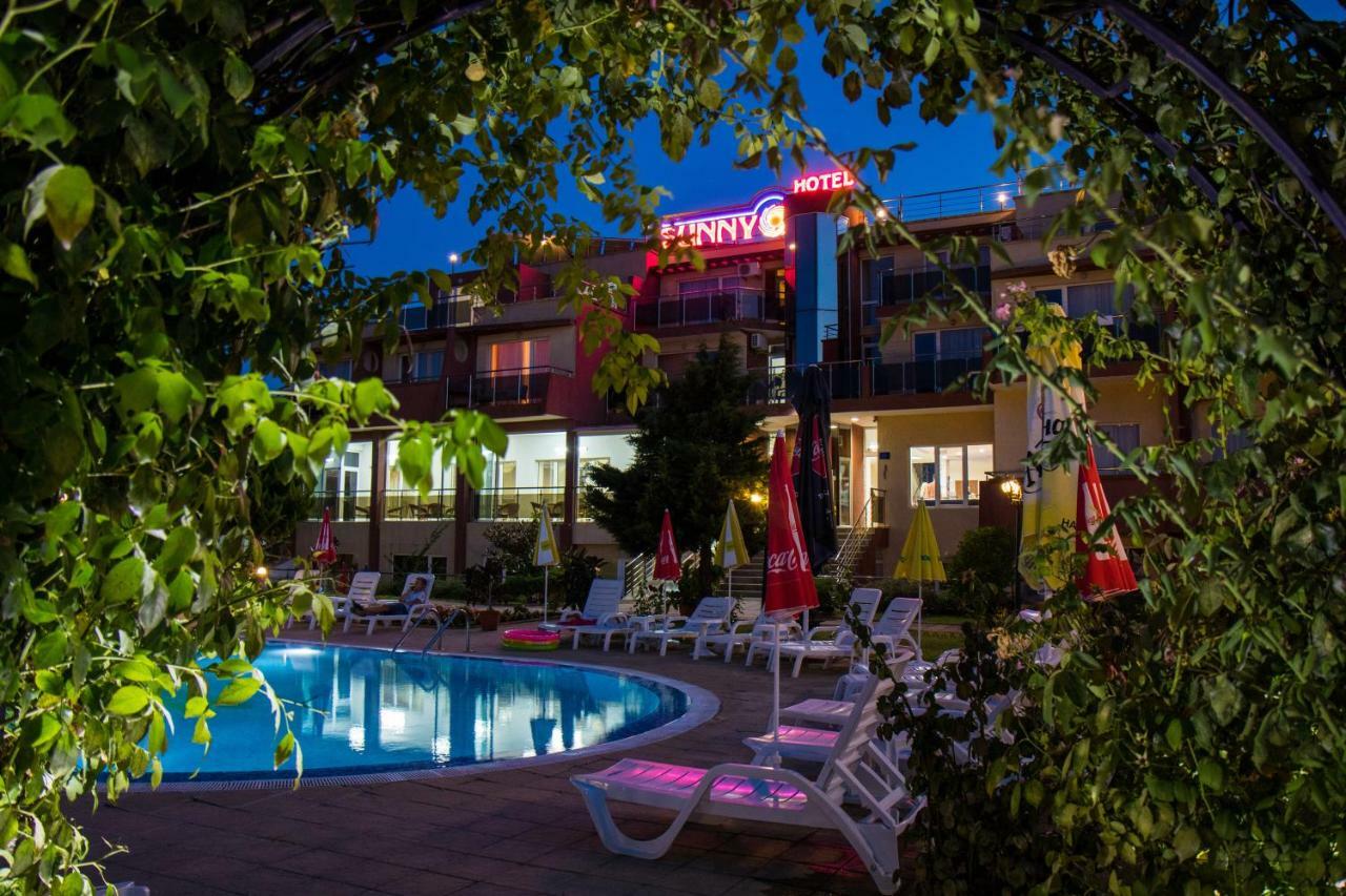 Sunny Ξενοδοχείο 4*